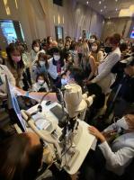 The advanced training course of SAI dry eye diagnosis and treatment certified by CPD of the Philippines was conducted by Dr Professor Hornfield is the lecturer, who uses Kanghua dry eye analyzer throughout the whole process.