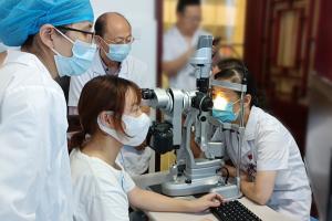 Kanghua Dry Eye Analyzer Installation
