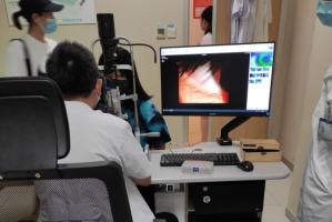 Kanghua Digital Slit Lamp Installation